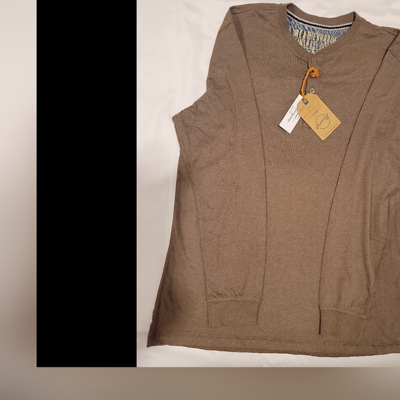 Weatherproof VINTANGE Henley long sleeve| Brown Color | Size L| NWT - Picture 4 of 6